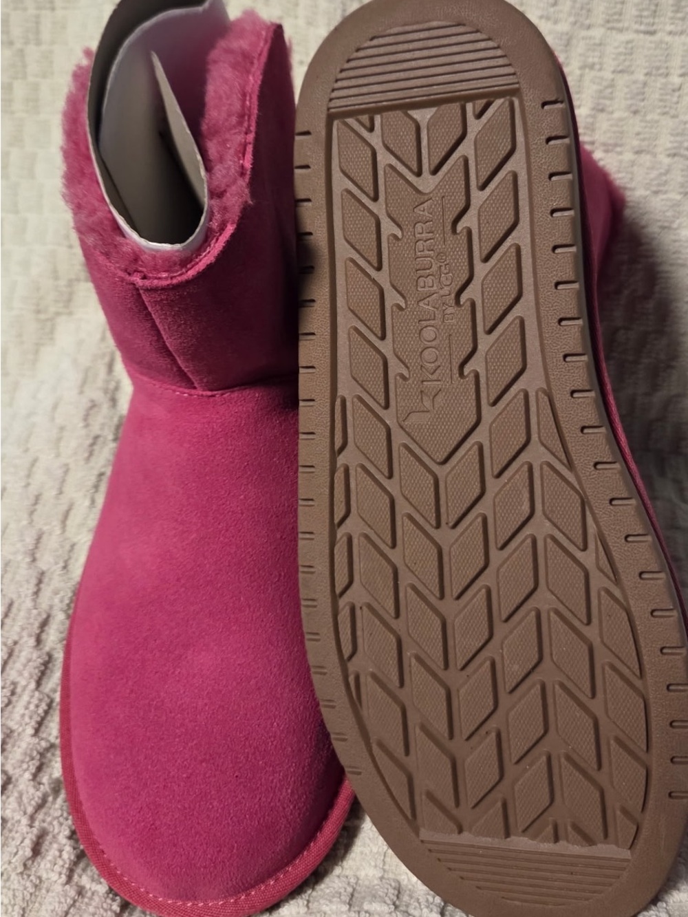 Koolaburra Magenta Girls' Faux-Shearling Ankle Boots with Glitter Stars - Picture 3 of 6